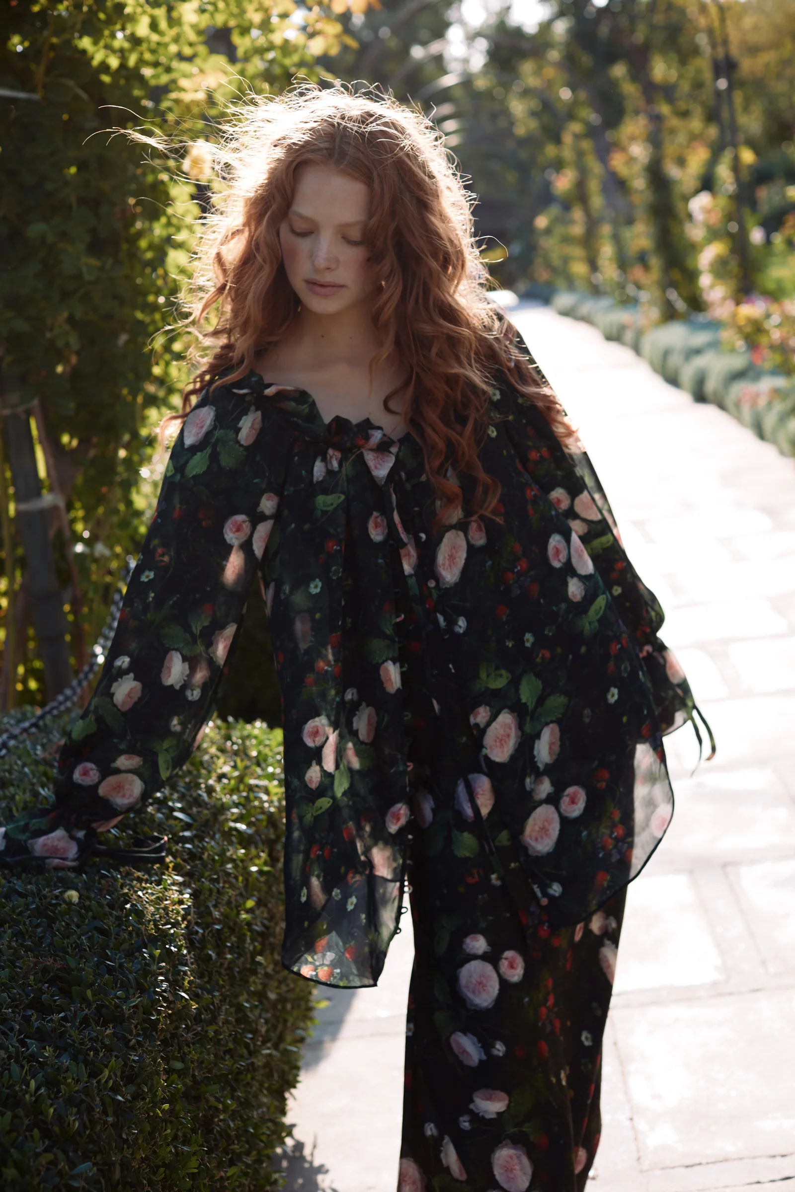 Nature's Delights Shakespeare Blouse - Image 2